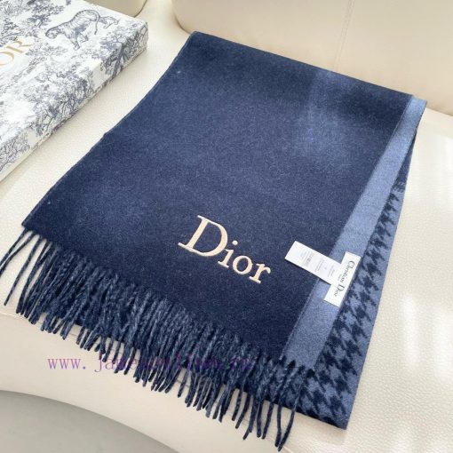The classic style of Dior celebrity's dd scarf will never go out of style, and it is super v206jd56q - Image 13