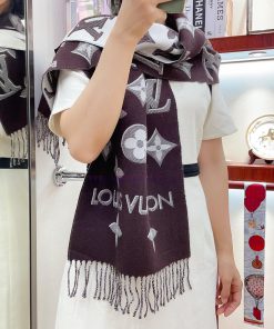 Phantom style latest LV official website synchronized metal wire double row logo wool scarf 0kgs3eoo