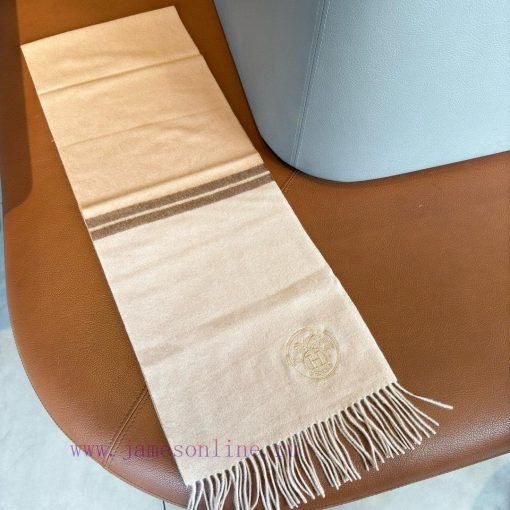 ▪Hermes   Hermes, a rare and gentle color scheme for the Big H, is low-key yet elegant. Hiabvjzg4e - Image 16