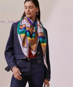 The new top of the line H Home Rainbow Triangle Scarf is a multifunctional triangular scarf p96vyyui