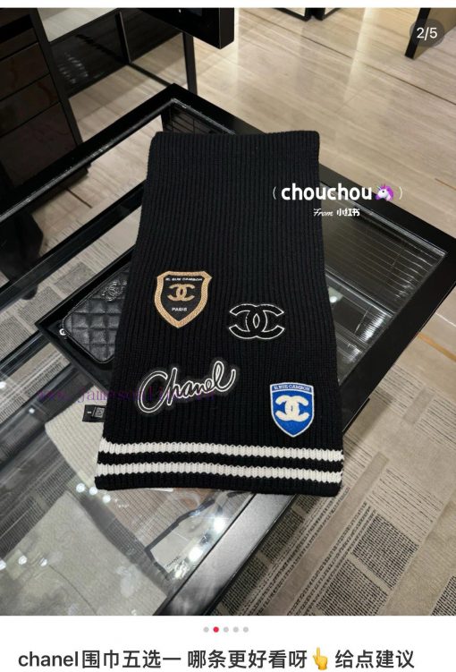 Chanel's new autumn/winter collection features a college style emblem embroidered with a 24bc9atx0vm - Image 13