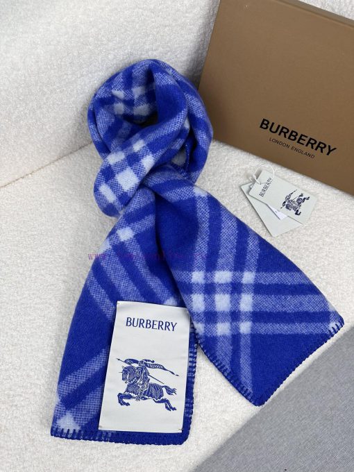 B's Zhou Yiran in the same color - Knight Blue with a low-key luxury feel. This is a top-not9mw1swkp - Image 9