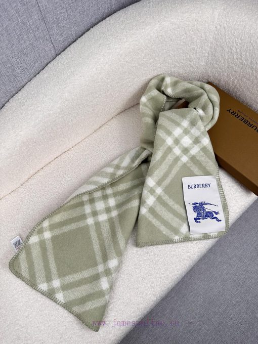 The low-key luxury of B's Orion Mi is a top-notch, soft and elite level fashionable scarf. Ts8xaeqk8 - Image 8