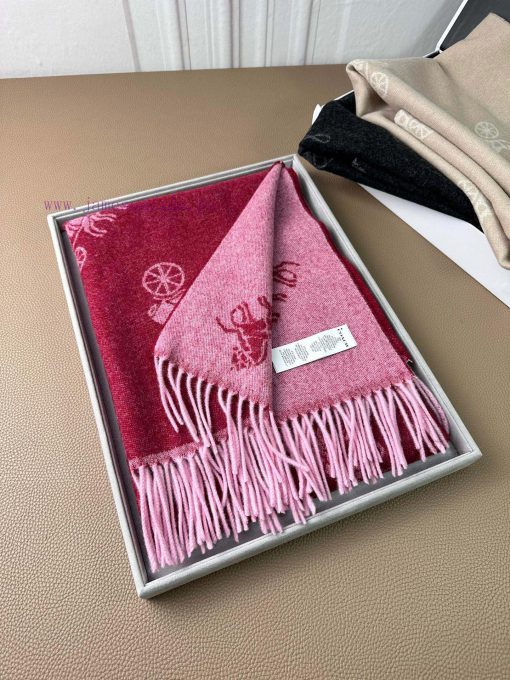 The classic C logo two-color shawl of Coach by Coach is also so beautiful, not only in termspngmvdeu - Image 12