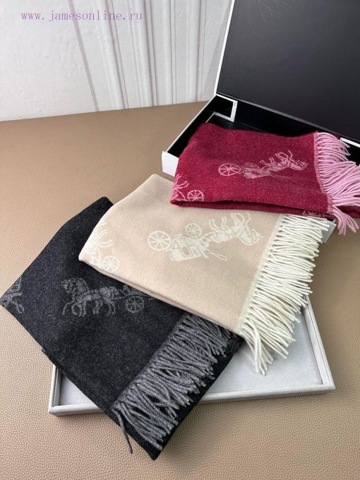 The classic C logo two-color shawl of Coach by Coach is also so beautiful, not only in termspngmvdeu - Image 19