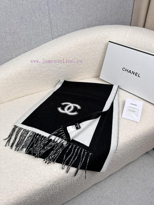C's black and white double-sided cashmere scarf is made with top-notch double-layer color we3dsyw6ez - Image 14