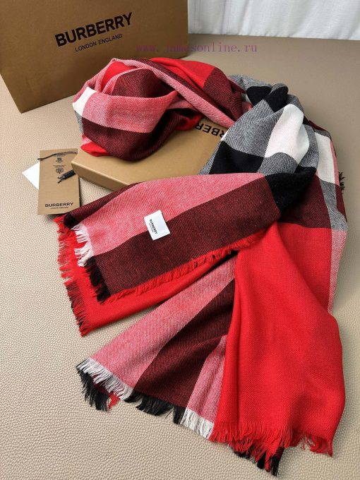 Burberry~The fabric has clear patterns and is made of excellent Nepalese cashmere material. qi9rfb6r - Image 8