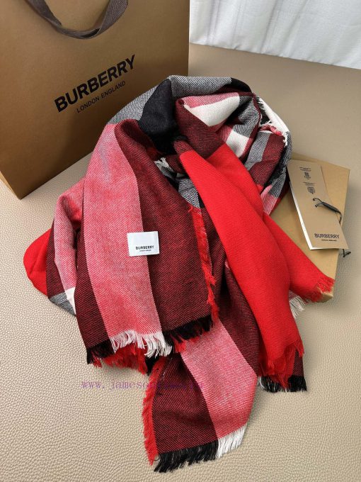 Burberry~The fabric has clear patterns and is made of excellent Nepalese cashmere material. qi9rfb6r - Image 10