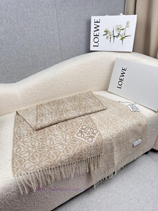 Loewe Chessboard Embroidered 2024 Loewe Logo Scarf is out in new style. Loewe's new logo scajgijmam7 - Image 16