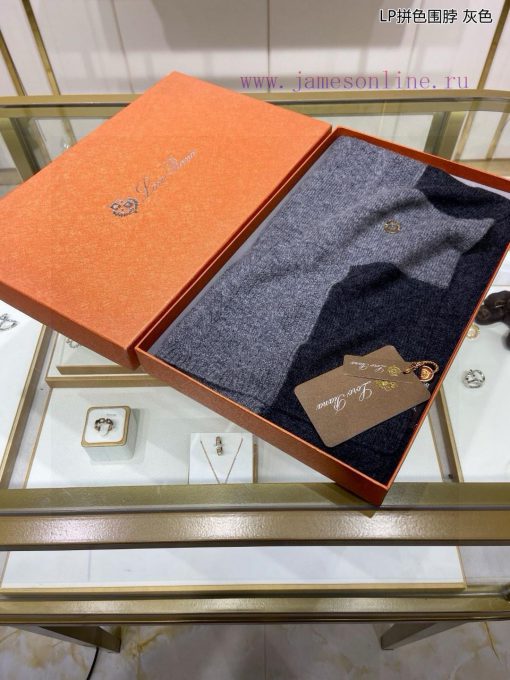 The new Loro Piana Beef LP Color blocked Multi functional Neck allows you to wrap it as you 0bi03nis - Image 13