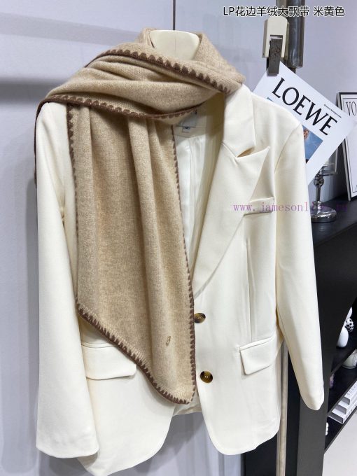 The popular leather Yana LP lace cashmere large ribbon is luxurious in terms of size, and hij2c6ydhp - Image 20
