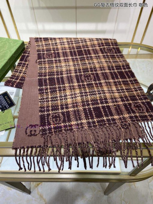 The classic GG pattern on the new ZG synchronized GG retro grid double-sided long scarf is ojgv6qfsy - Image 3