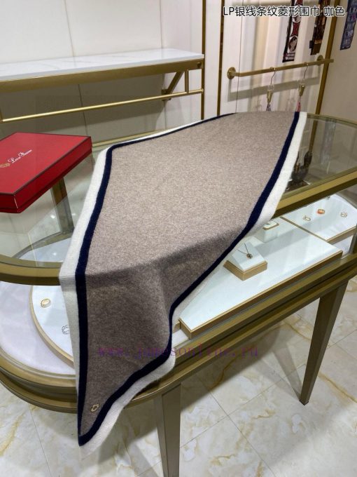 The popular Yana LP silver striped diamond shaped scarf triangle scarf is luxurious in termsjr3cc2al - Image 5