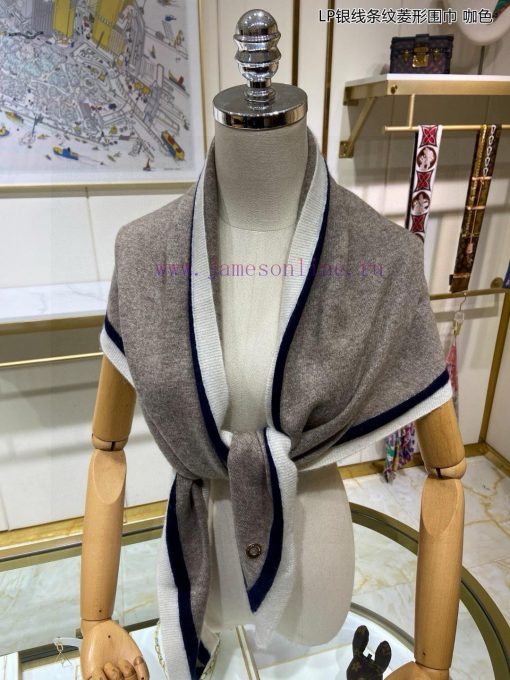 The popular Yana LP silver striped diamond shaped scarf triangle scarf is luxurious in termsjr3cc2al - Image 16