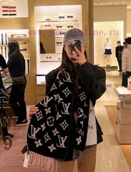High end customized Louis Vuitton L logo original small scarf original version 11 customizatwpwfe3hd - Image 3
