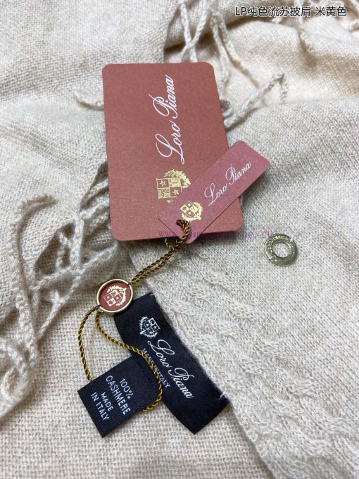 The new Loro Piana Cattle LP solid color tassel shawl is a multifunctional shawl that can bey9ve75l3 - Image 21