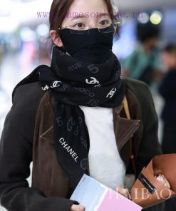 High end customized Chanel double-sided same color cashmere square scarf with double C solidsodiebv4