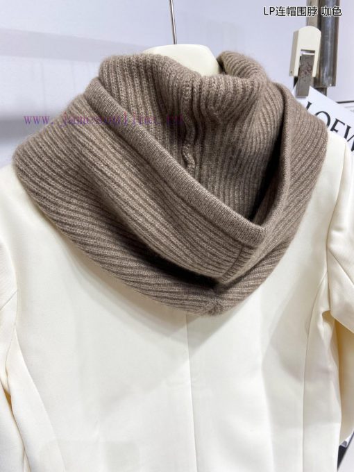 The newly released Loro Piana Beef LP hooded scarf is both a scarf and a hat, with an elastiy4qlrtdr - Image 10