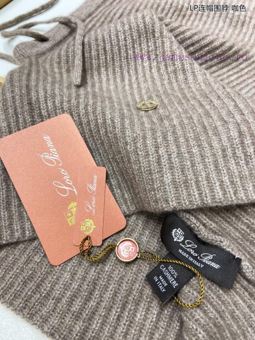 The newly released Loro Piana Beef LP hooded scarf is both a scarf and a hat, with an elastiy4qlrtdr - Image 12