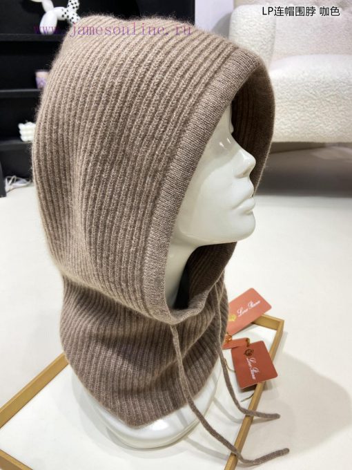 The newly released Loro Piana Beef LP hooded scarf is both a scarf and a hat, with an elastiy4qlrtdr - Image 17