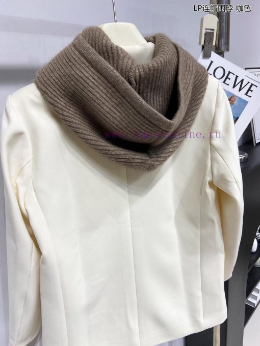 The newly released Loro Piana Beef LP hooded scarf is both a scarf and a hat, with an elastiy4qlrtdr - Image 20