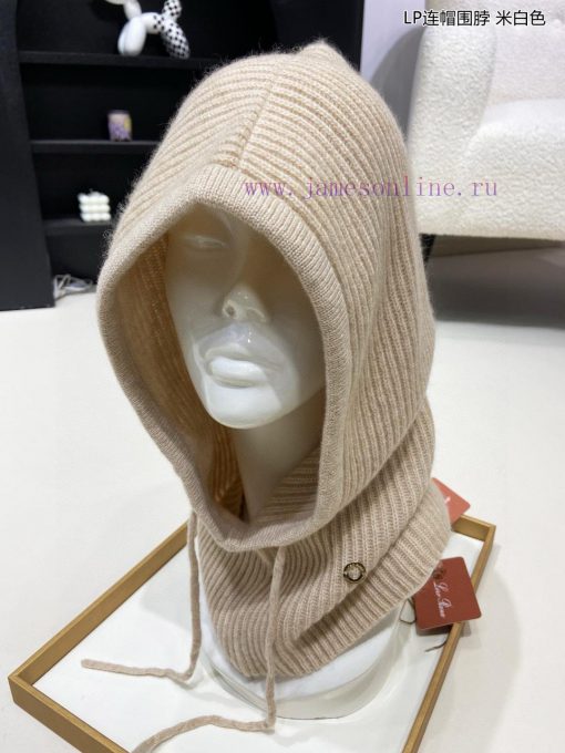 The newly released Loro Piana Beef LP hooded scarf is both a scarf and a hat, with an elastilbb43k8k - Image 17
