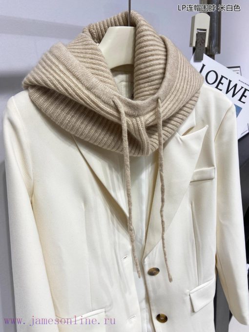 The newly released Loro Piana Beef LP hooded scarf is both a scarf and a hat, with an elastilbb43k8k - Image 20