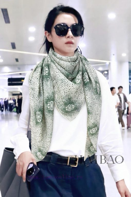 High end customized Celine CL Starry Sky Double sided Same color Square Scarf 140 is recommepa8v5z9v