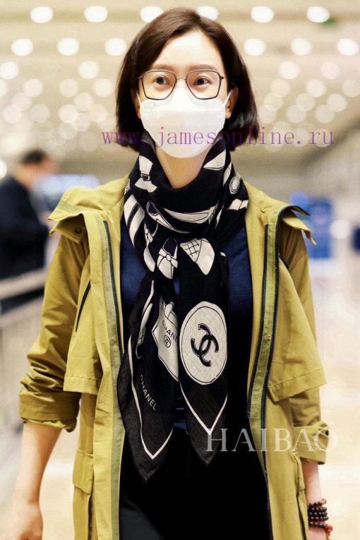The new Chanel shoe bag printed with 140 cashmere square scarf is highly recommended by VIPsh16nl3wu - Image 2
