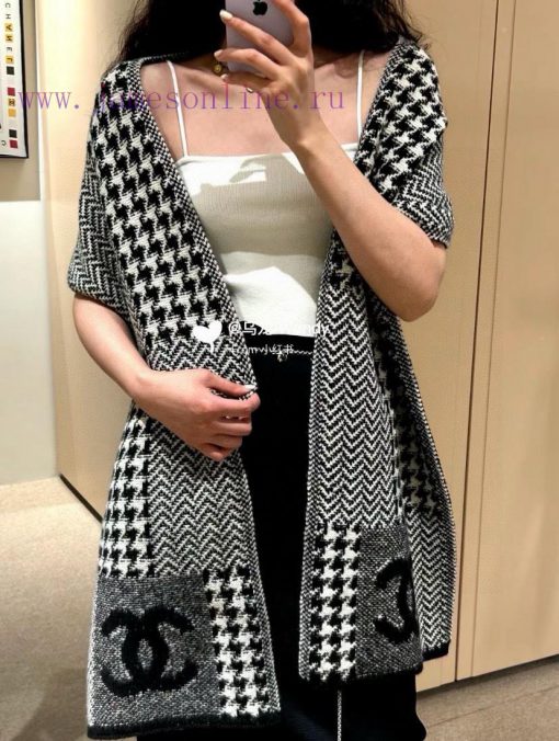 Explosive cashmere quality FEN/DI double F vintage long scarf unisex, updated on the officia1qo4kvkv