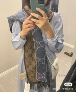 High quality unisex, Gucci's new scarf, this contrasting color is really beautiful. The text5vedm8x2