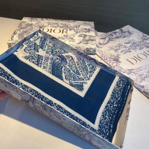 The new 140 velvet square scarf from Dior is highly recommended for VIP customers. It must b7zoasxgs - Image 13