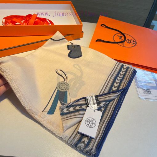 H's very rare silk and cashmere long scarf is made by hand rolling the edges on both sides, 0tyadgc0 - Image 5