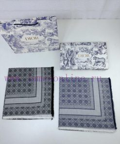 High end is Dior's classic vintage floral new interpretation of women. The actual product iskhk65i8o