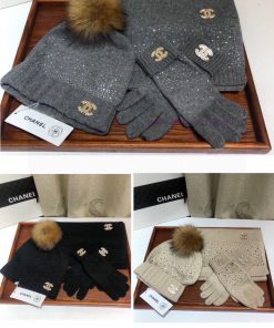 Chanel three piece set of CHANEL cashmere knitted scarf, hat and gloves, 70% cashmere and 3050ktkj94