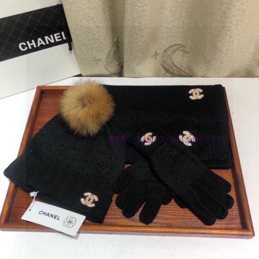 Chanel three piece set of CHANEL cashmere knitted scarf, hat and gloves, 70% cashmere and 3050ktkj94 - Image 4