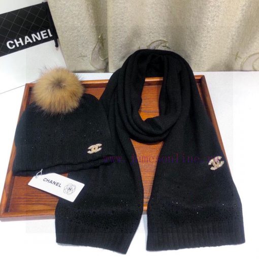 Chanel three piece set of CHANEL cashmere knitted scarf, hat and gloves, 70% cashmere and 3050ktkj94 - Image 8