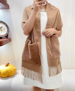 Fashionable autumn and winter MAX element lovers must have super luxury and taste. MAXMARA's1ueei0l1