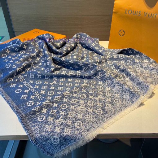 The Denim Gradient shawl presents a gradient effect, resembling the unique texture of belovesdv23x2z - Image 8