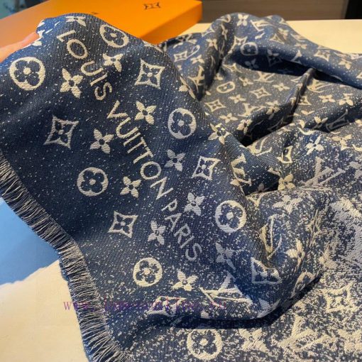 The Denim Gradient shawl presents a gradient effect, resembling the unique texture of belovesdv23x2z - Image 9