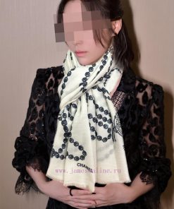 Chanel Silver Silk 2023 [Eating Melon] Sparkling Pearl Style Series [Coffee] Top Design is ssv63s2zz