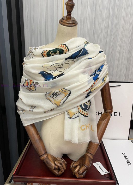 It's so beautiful. 2023Chanel really likes the double C-side ring velvet long scarf. The actpkqfsugw - Image 19