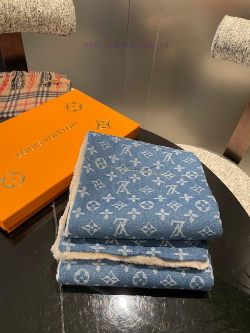 The Shearling Denim scarf, a collaboration between LV and Nigo, is a stunning unisex design rjz3elsd - Image 13