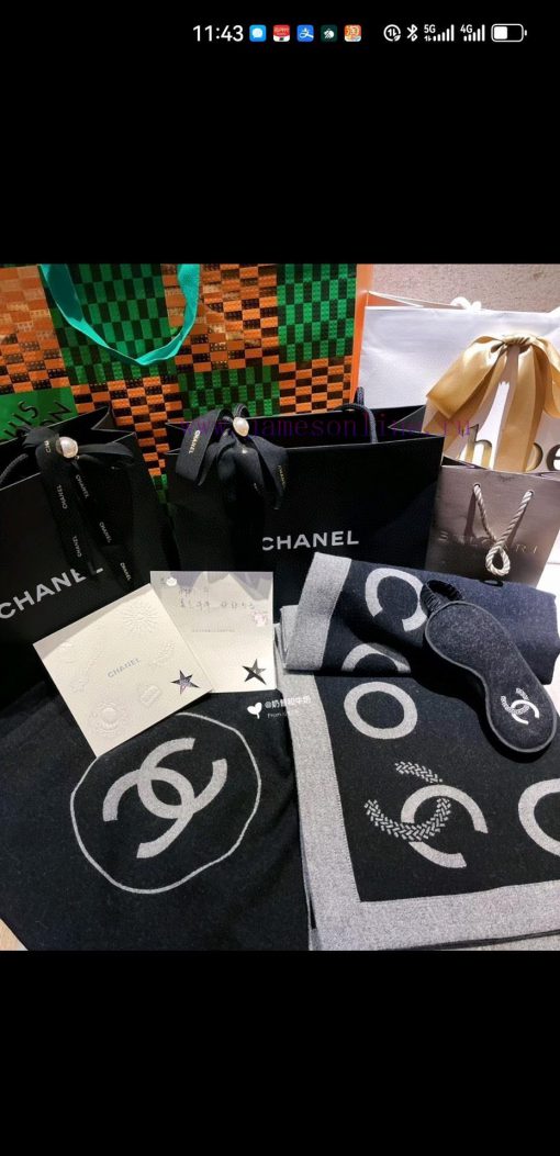 The Chanel three piece set is a must-have for those who love it. The Chanel Grandma set is tq6y4dhr6