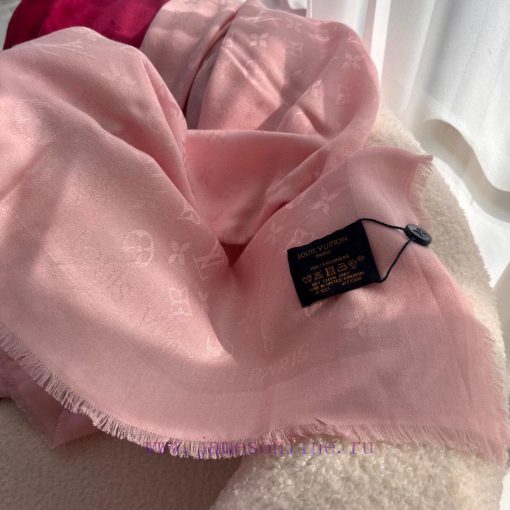 The Jacquard Gradient Cashmere Square Scarf High End Collection is all made from high-qualitxxcc0ooe - Image 14