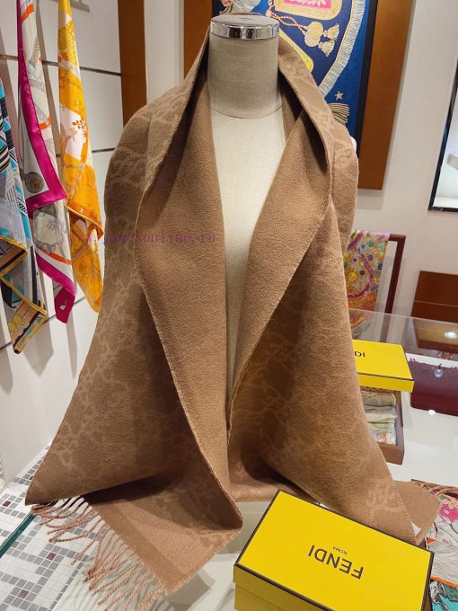 FENDI scarf, with a super gentle and stylish double-sided design, feels younger, gentler, anlj36v2il - Image 8
