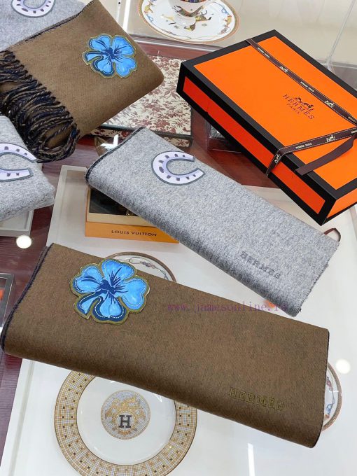 HERMES high-end double-sided cashmere scarf with double-sided embroidery and decal design, s8blglh6k - Image 3