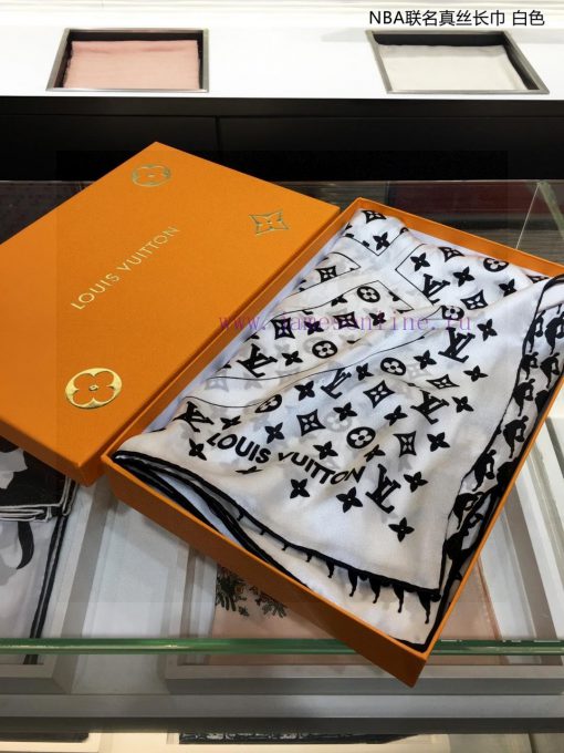 The NBA co branded silk scarf with the soft touch of a new elegant and noble baby is designe9n8de6m4 - Image 13