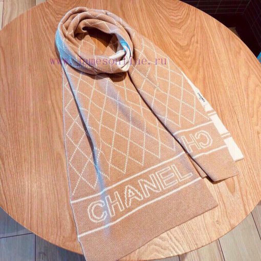 ▪ Chanel Chanel is a rare knitted piece with gentle color matching. Super obsessed with ls82wdt4k - Image 8