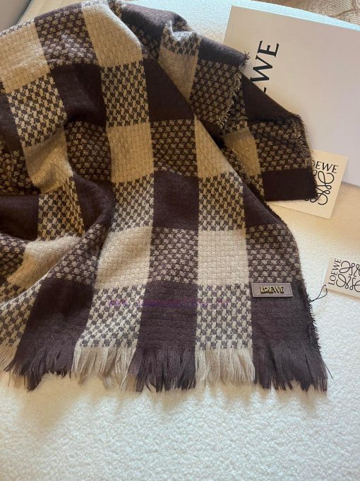 LOEWE shawl scarf, high-end customization, specification 190*g4qc5624 - Image 4